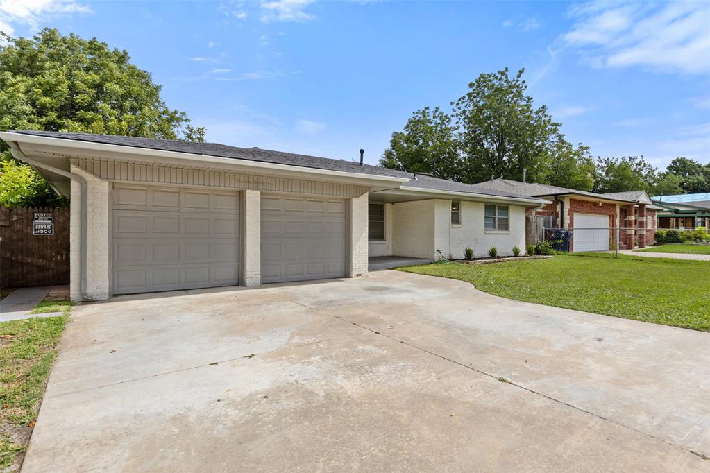 1421 Sw 52nd Street Property Photo 2
