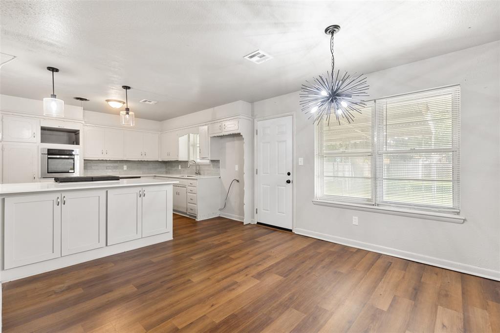 1421 Sw 52nd Street Property Photo 6