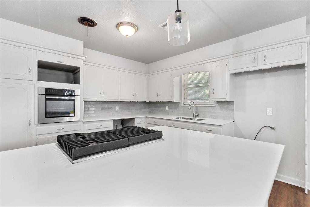 1421 Sw 52nd Street Property Photo 9