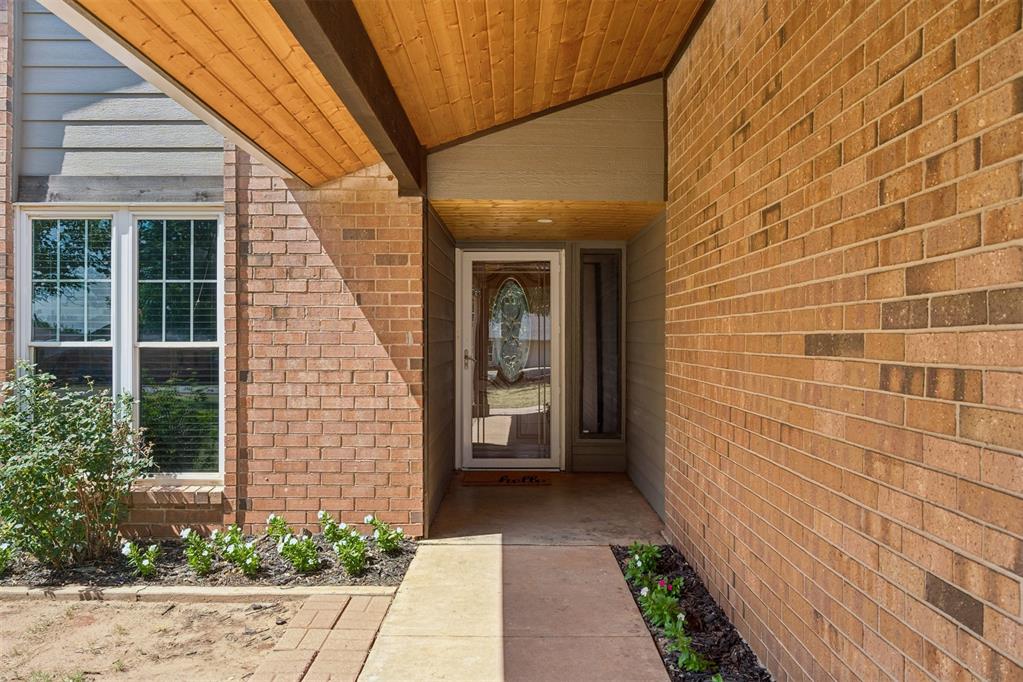 923 Nw Harrison Avenue Property Photo 7