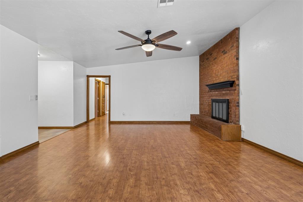 923 Nw Harrison Avenue Property Photo 10