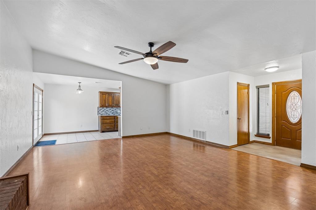923 Nw Harrison Avenue Property Photo 12