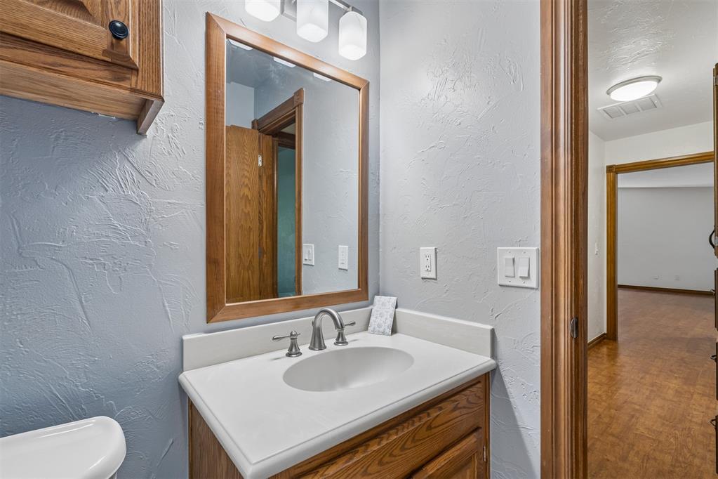 923 Nw Harrison Avenue Property Photo 33
