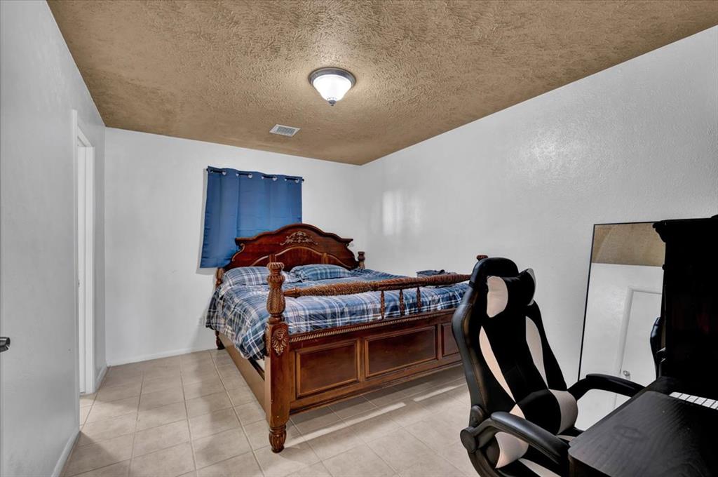 7724 Nw 26th Street Property Photo 4
