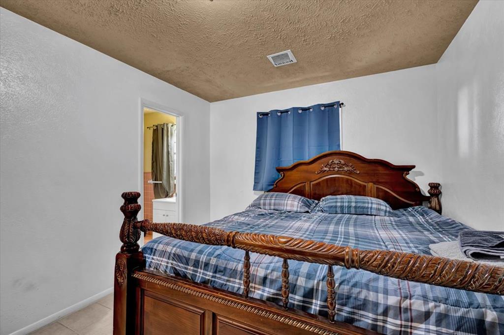 7724 Nw 26th Street Property Photo 5