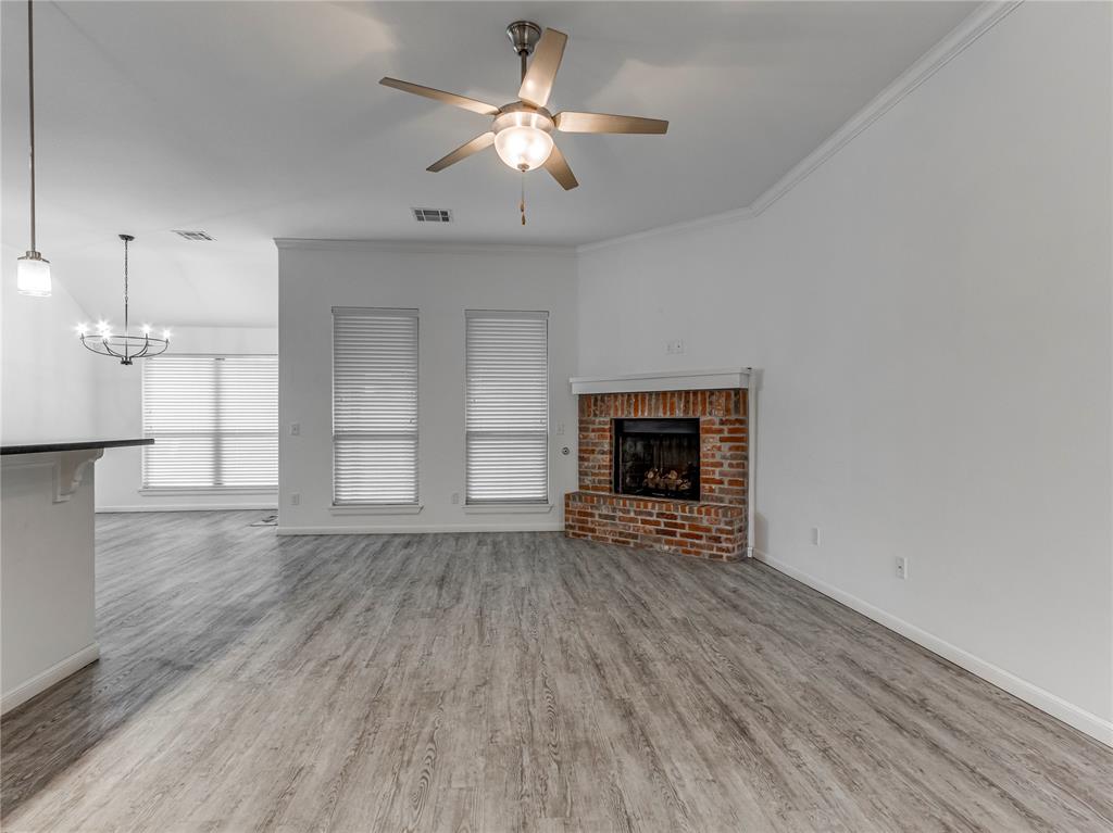18316 Bridlington Drive Property Photo 5