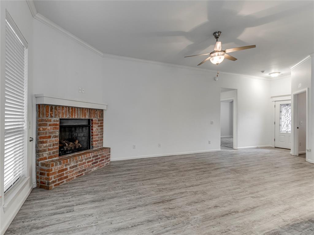 18316 Bridlington Drive Property Photo 6
