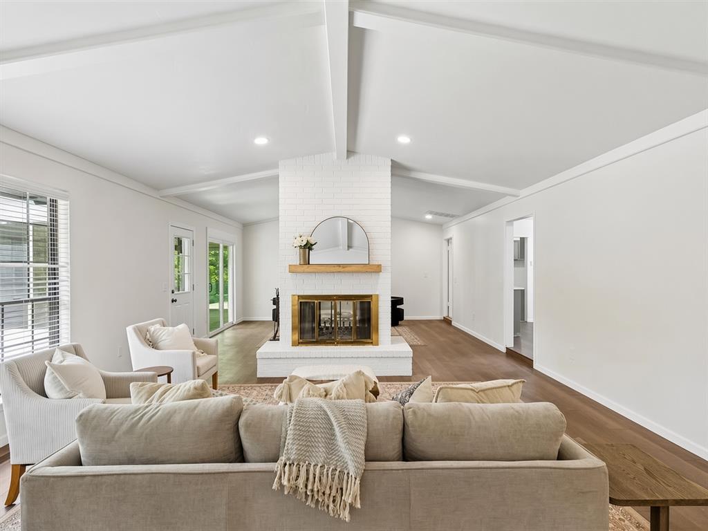 10331 Black Oaks Drive Property Photo 10