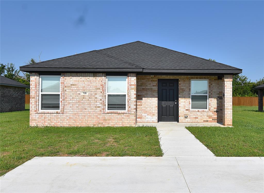 729 Elm Street Property Photo 1