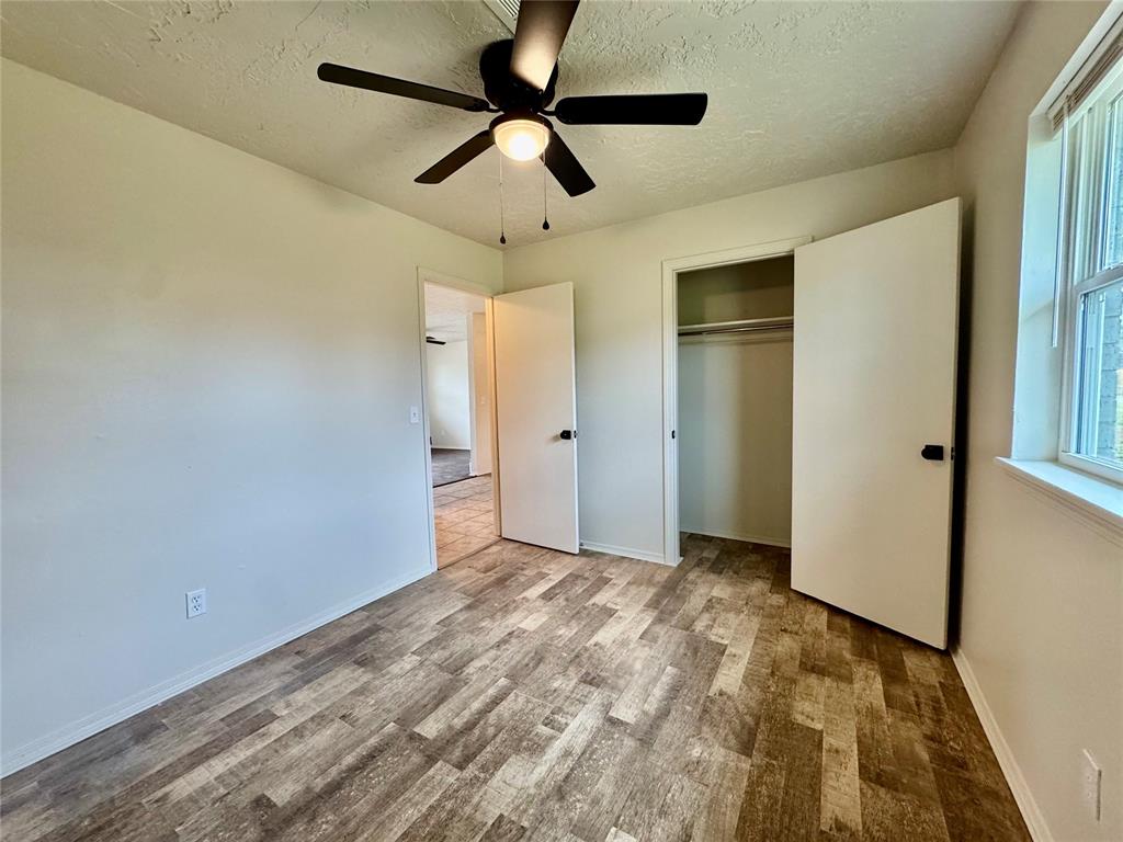 419 E 3rd Street Property Photo 7