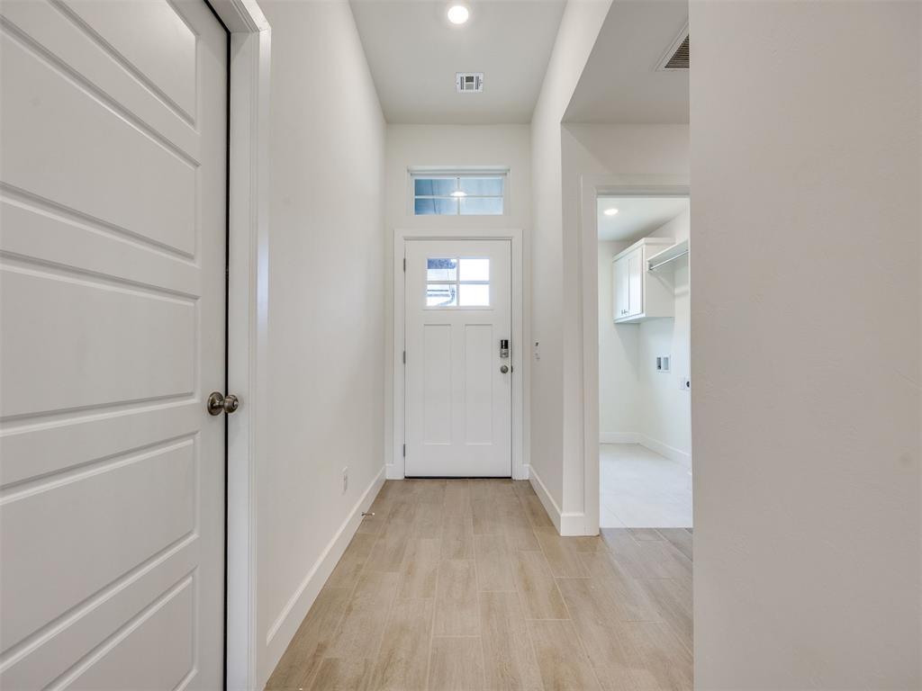 12652 Nw 137th Street Property Photo 6