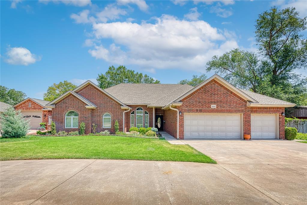 800 N Elk Avenue Property Photo 1