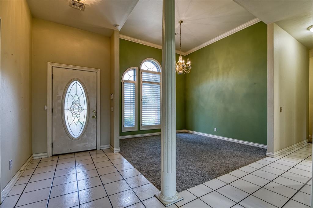 800 N Elk Avenue Property Photo 4