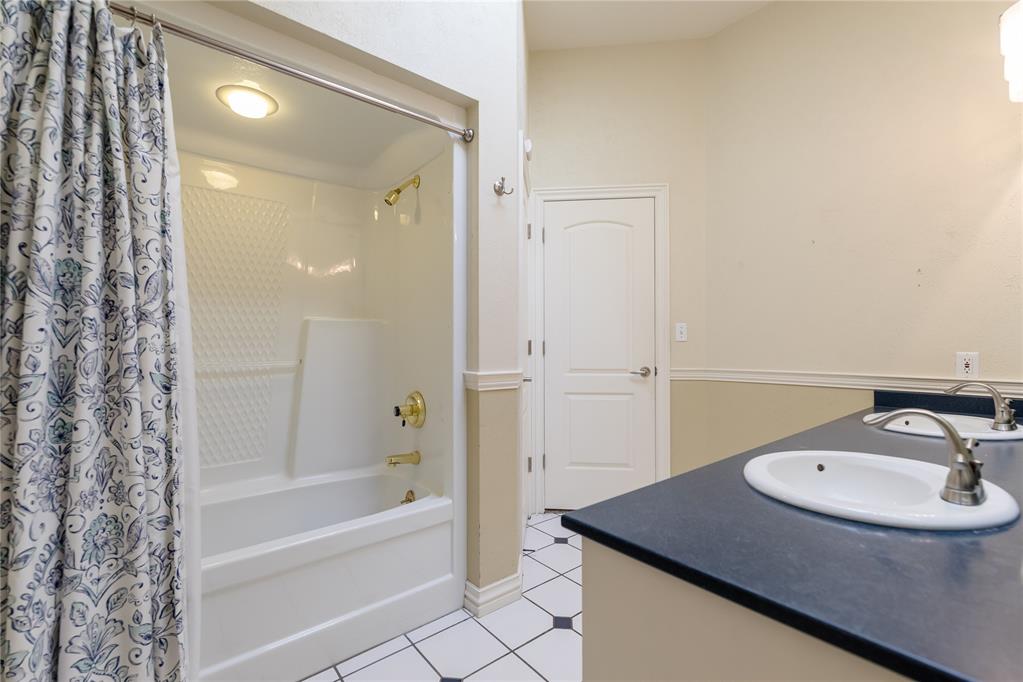 800 N Elk Avenue Property Photo 21