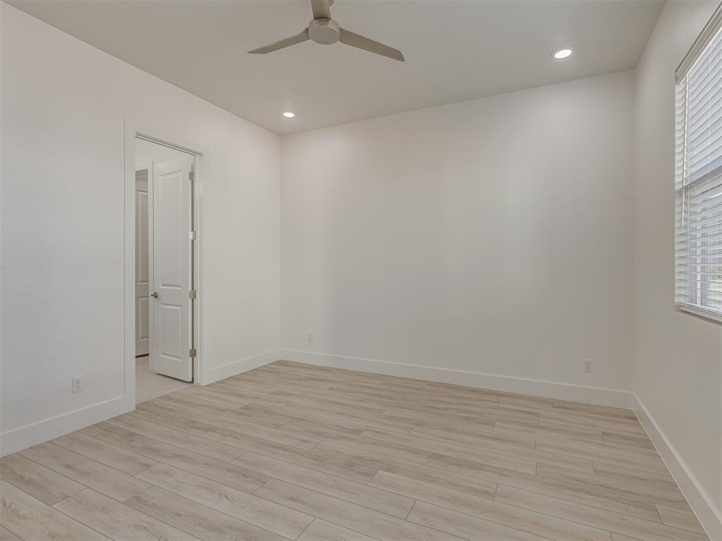 2529 Nw 130th Street Property Photo 11