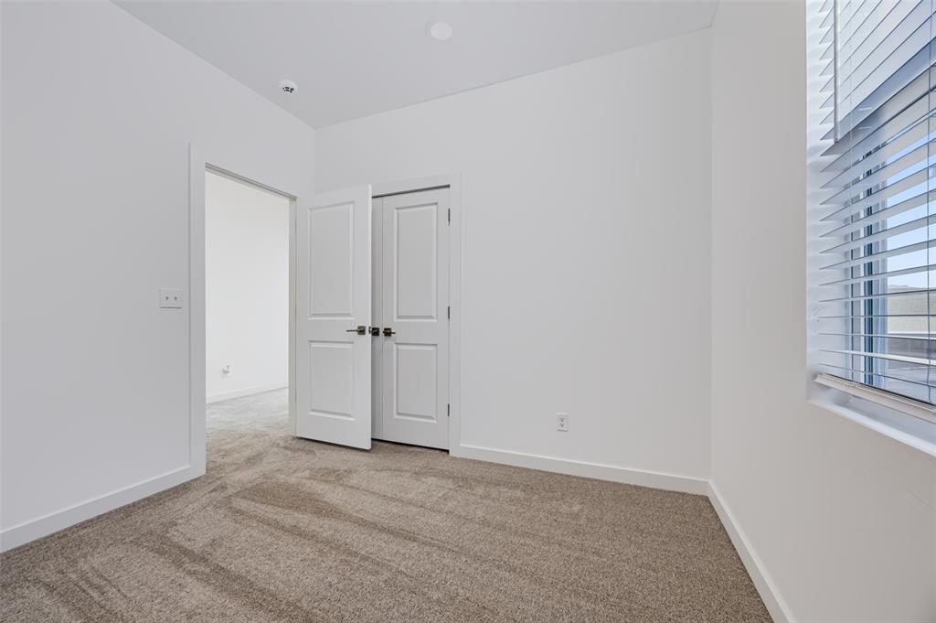 2529 Nw 130th Street Property Photo 32