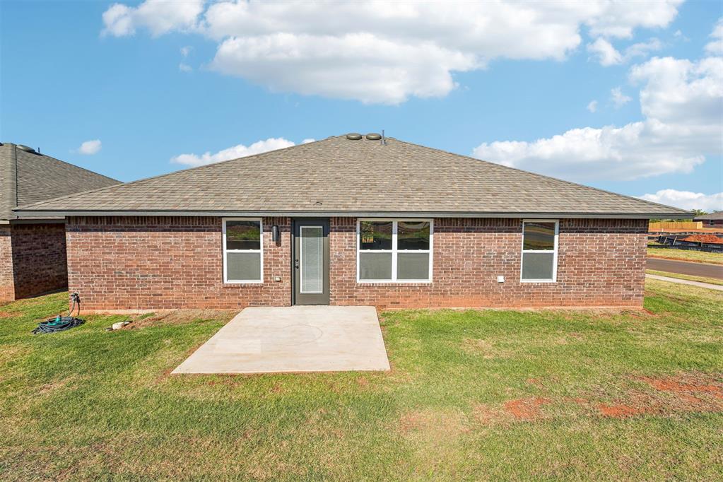 1800 Pin Cherry Lane Property Photo 28