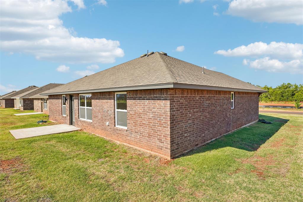 1800 Pin Cherry Lane Property Photo 29