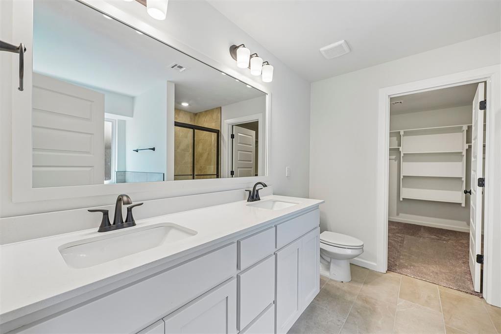 1812 Pin Cherry Lane Property Photo 16