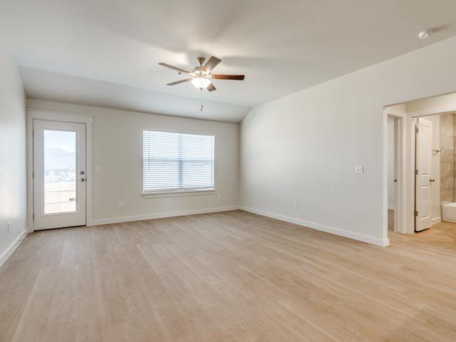 1617 Highland Loop Property Photo 27