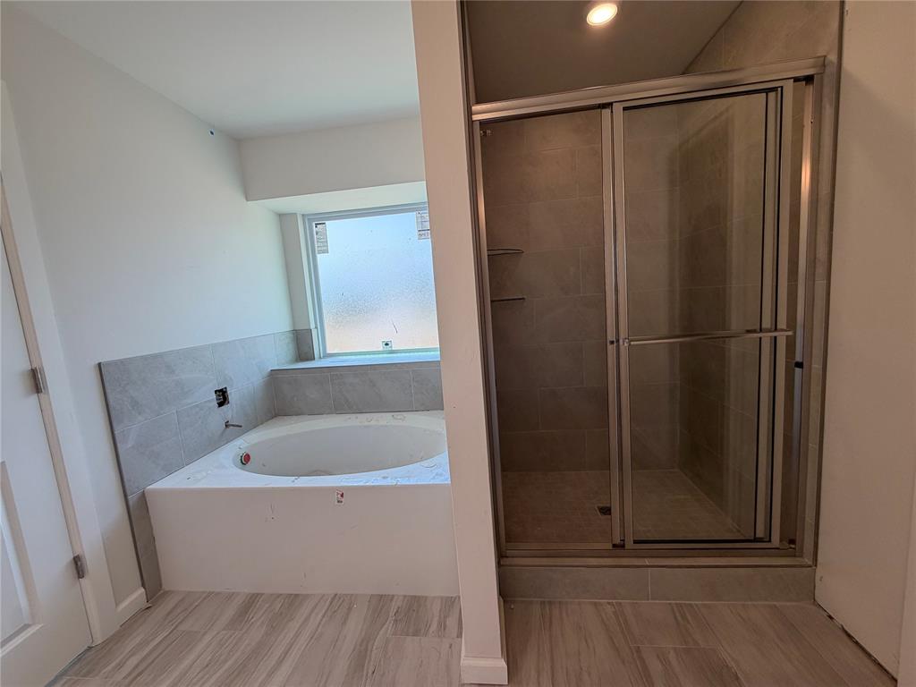 1116 Redwood Creek Drive Property Photo 6