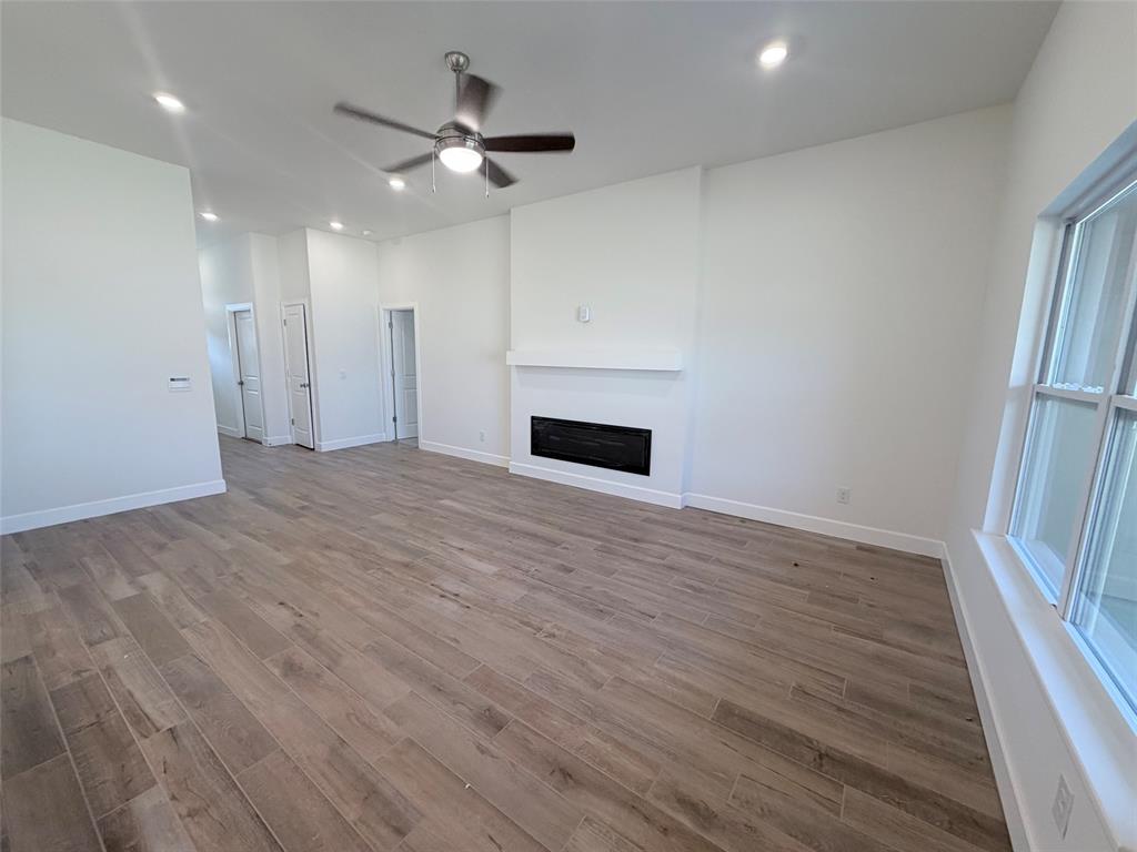 19517 Birchfield Drive Property Photo 4