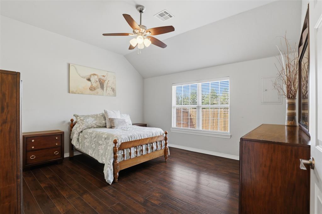 301 E Ostin Terrace Property Photo 12