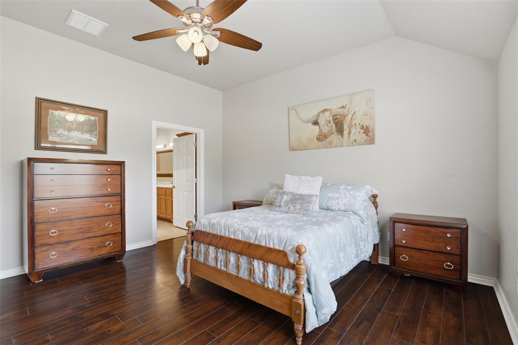 301 E Ostin Terrace Property Photo 13