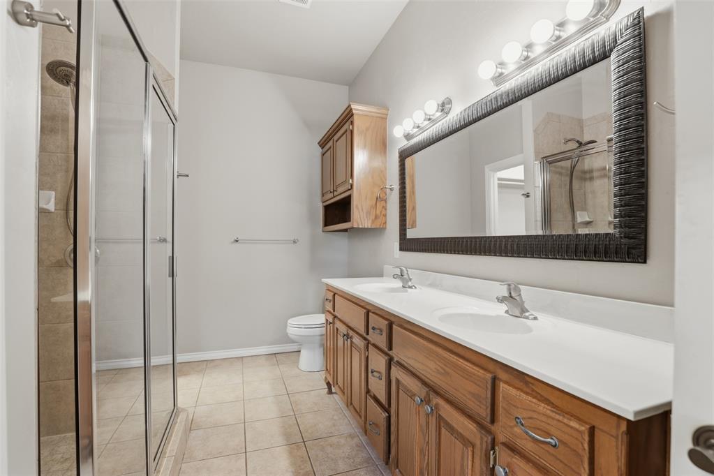 301 E Ostin Terrace Property Photo 14