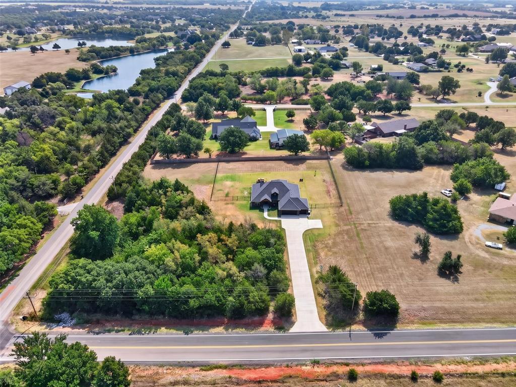 19180 N County Line Road Property Photo 46