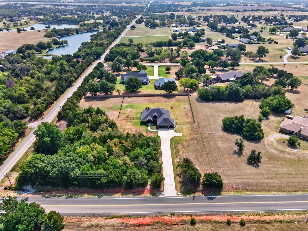 19180 N County Line Road Property Photo 47