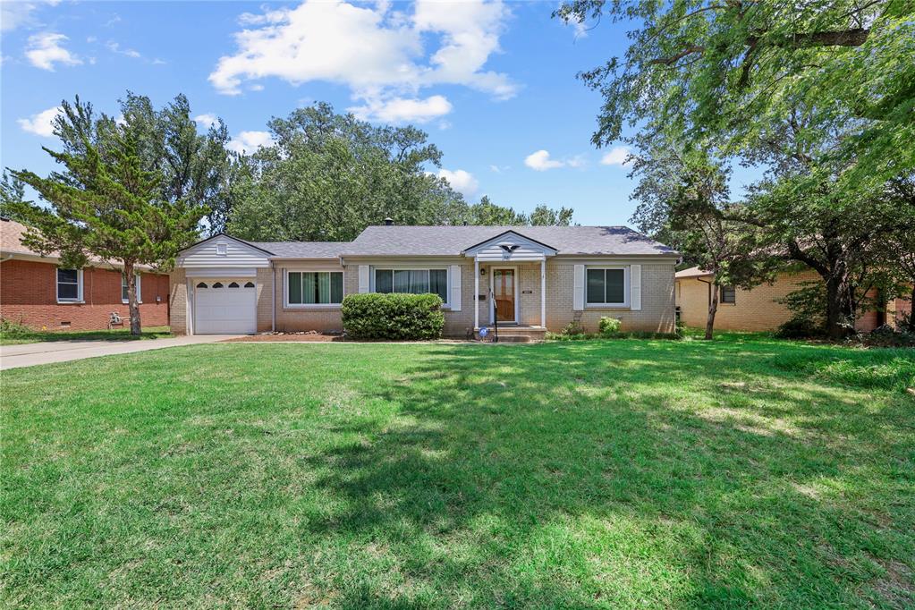 621 Morningside Drive Property Photo 1