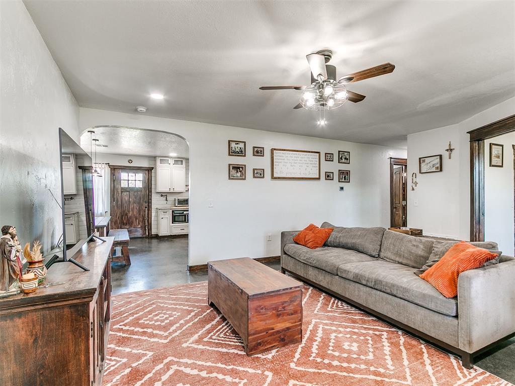 17700 Box Road Property Photo 6
