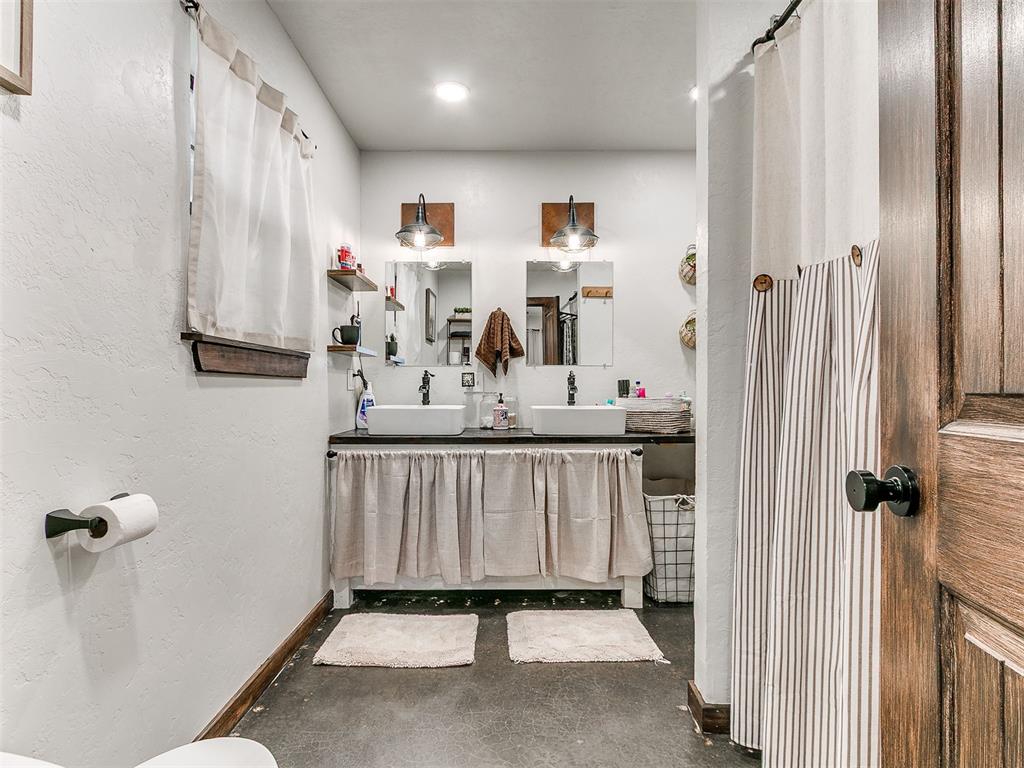 17700 Box Road Property Photo 22
