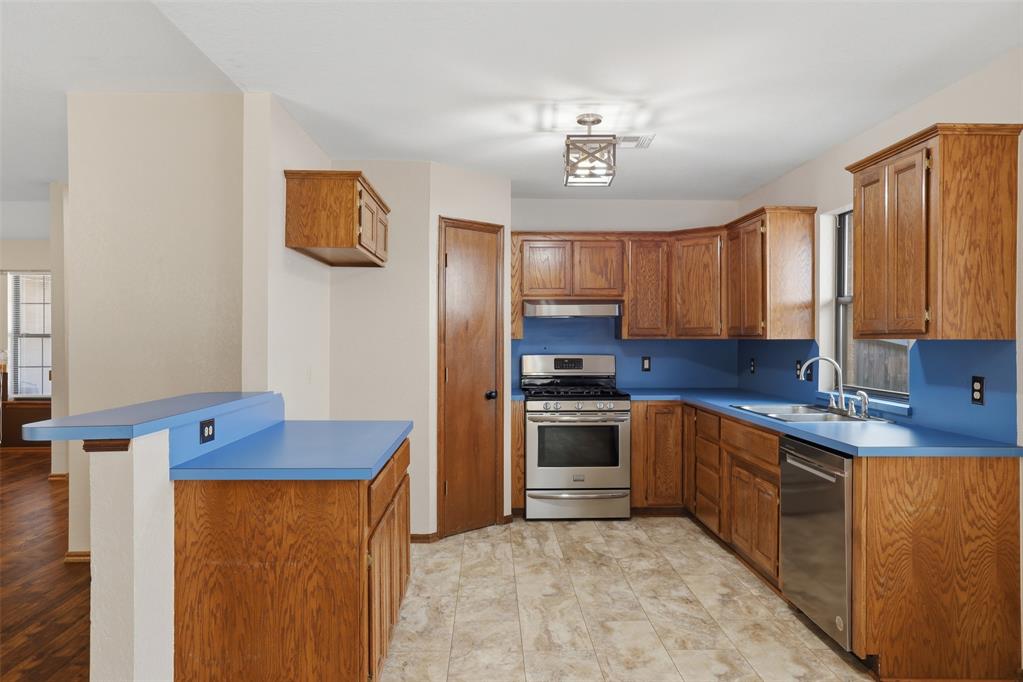 10809 Ashton Terrace Property Photo 15