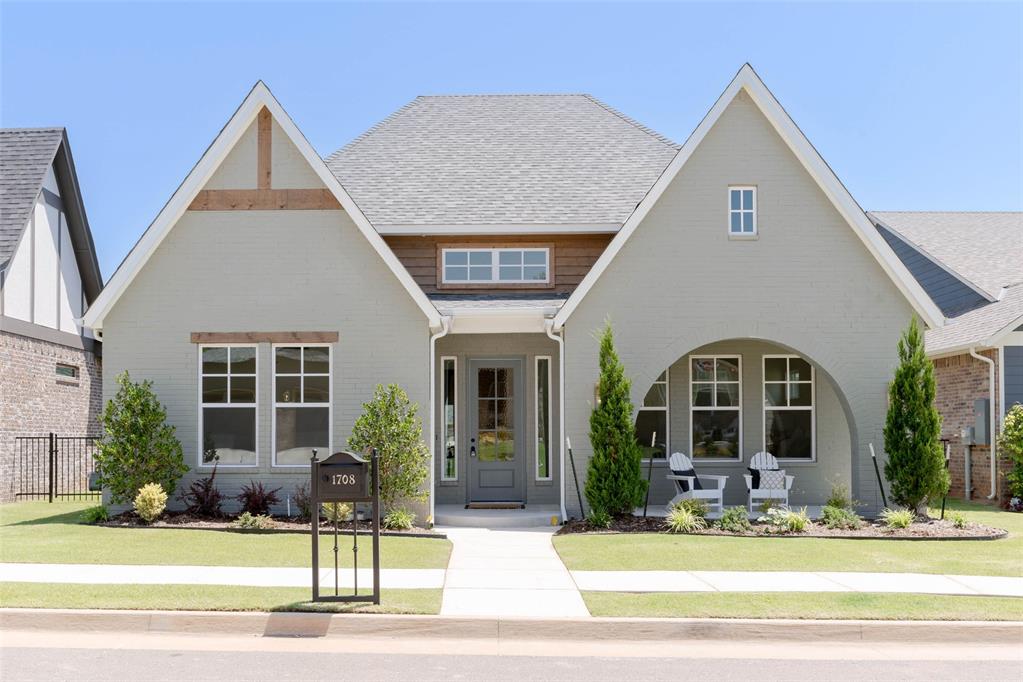 1708 Paseo Place Property Photo 1