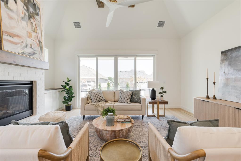 1708 Paseo Place Property Photo 19