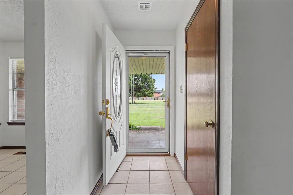 500 Sw 164th Street Property Photo 4