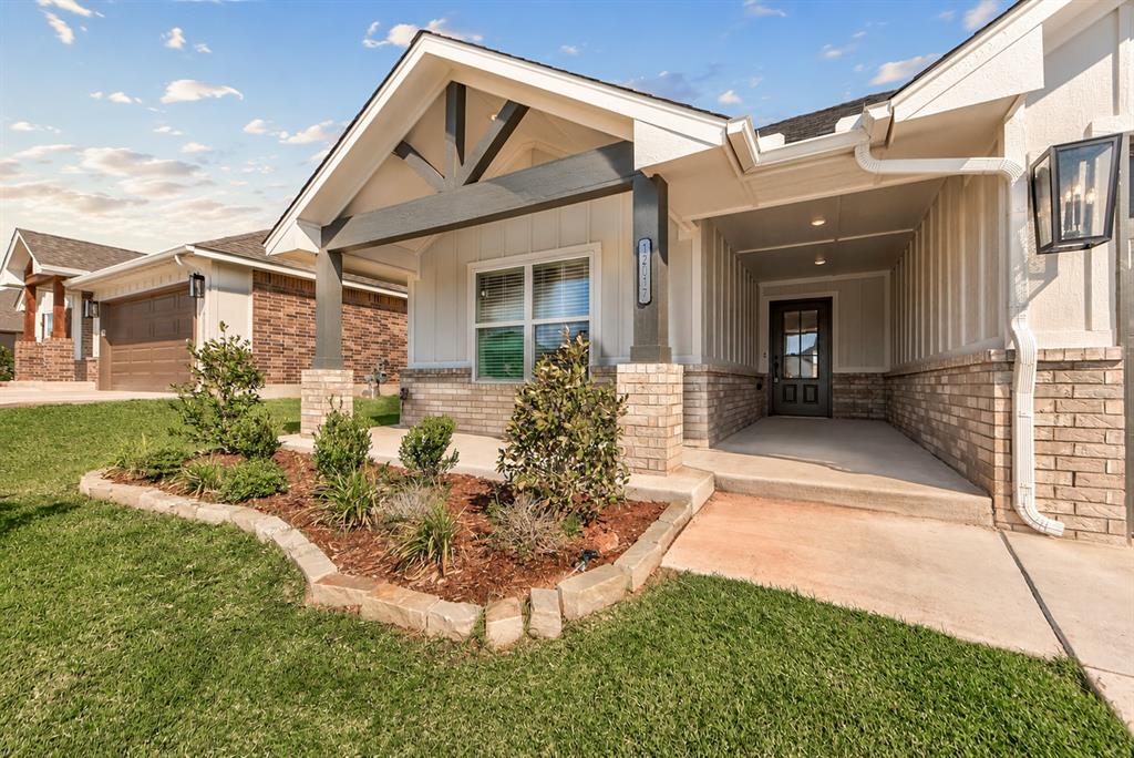 12017 Nw 121st Circle Property Photo 3