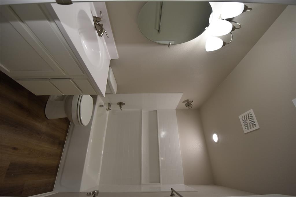 825 Elm Street Property Photo 23
