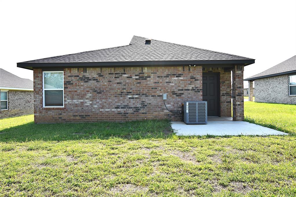 825 Elm Street Property Photo 29