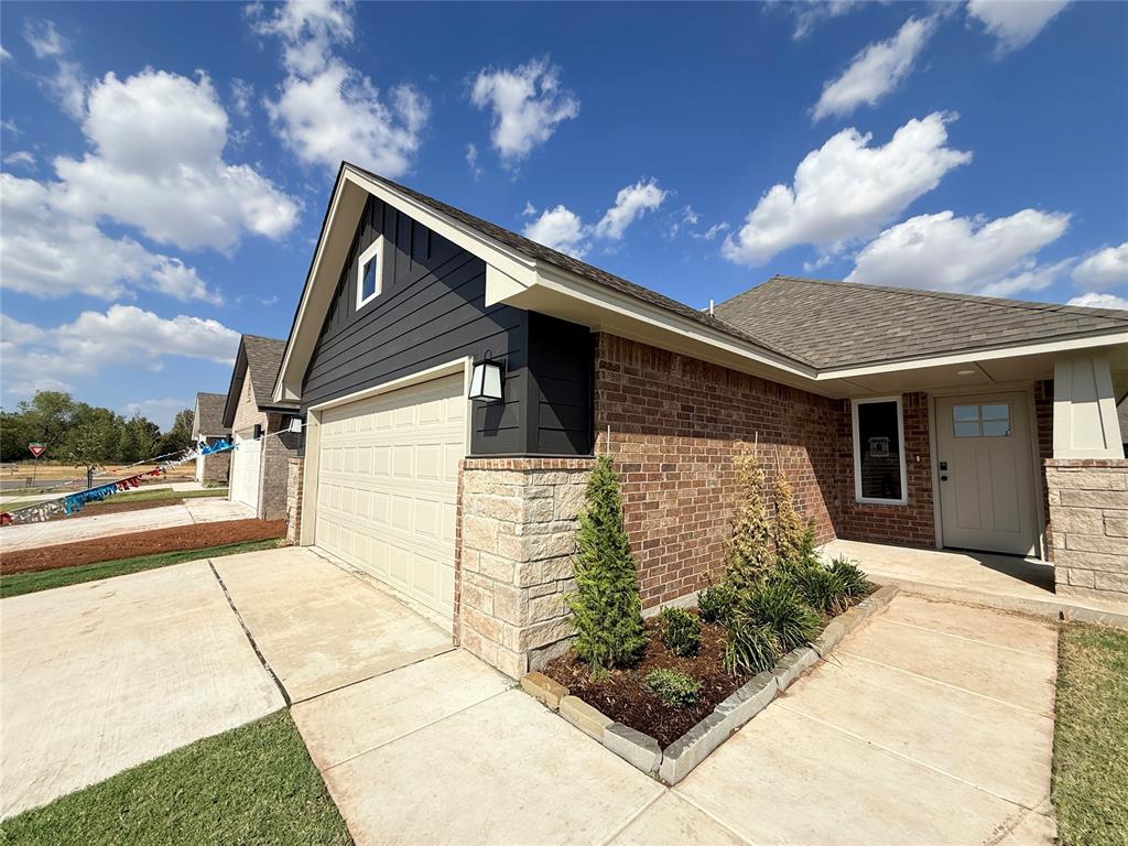 13912 Mondello Lane Property Photo 2