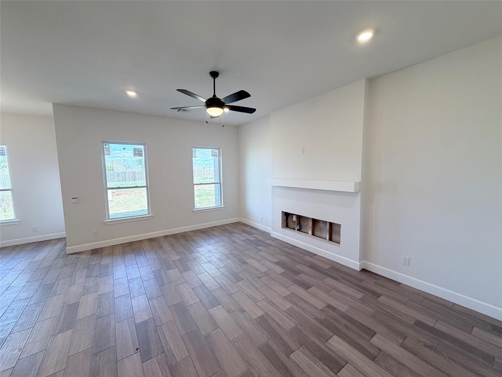 2533 Nw 196th Street Property Photo 2