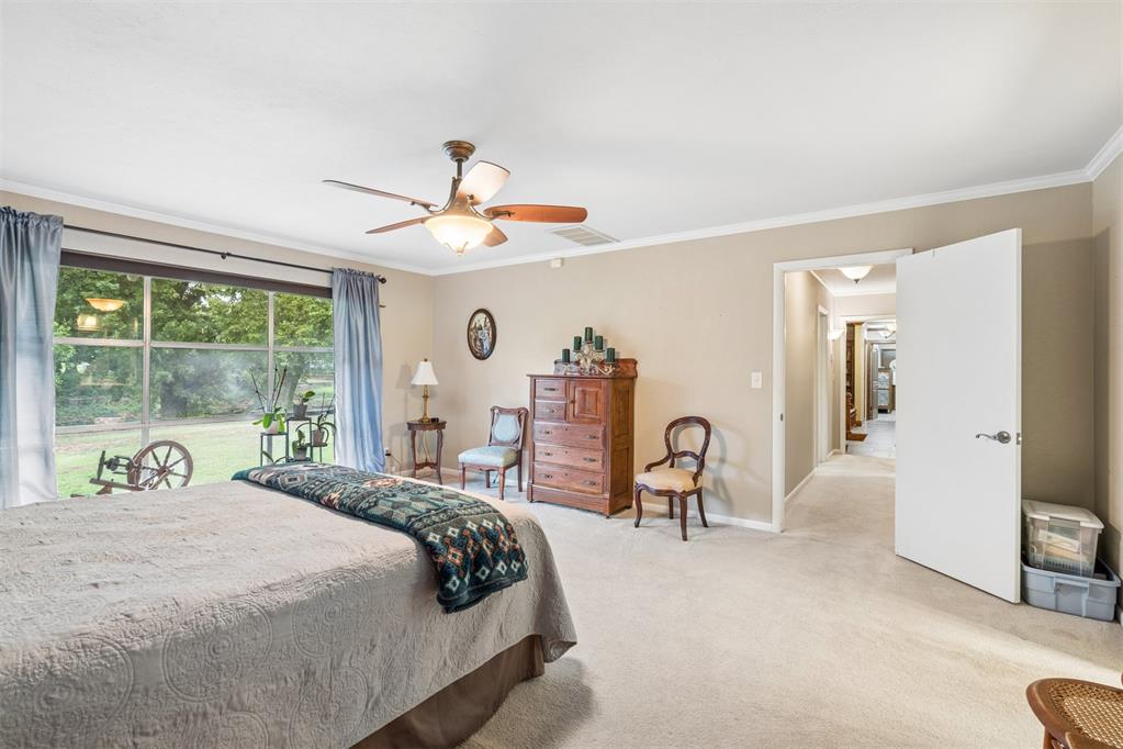 9409 Silver Lake Drive Property Photo 18