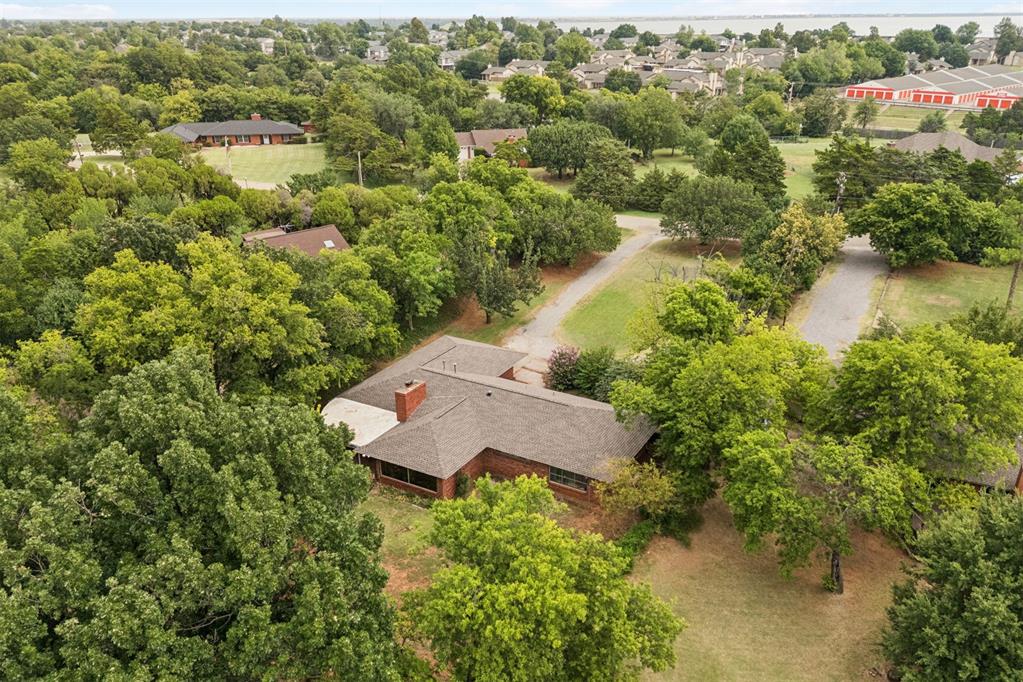 9409 Silver Lake Drive Property Photo 42