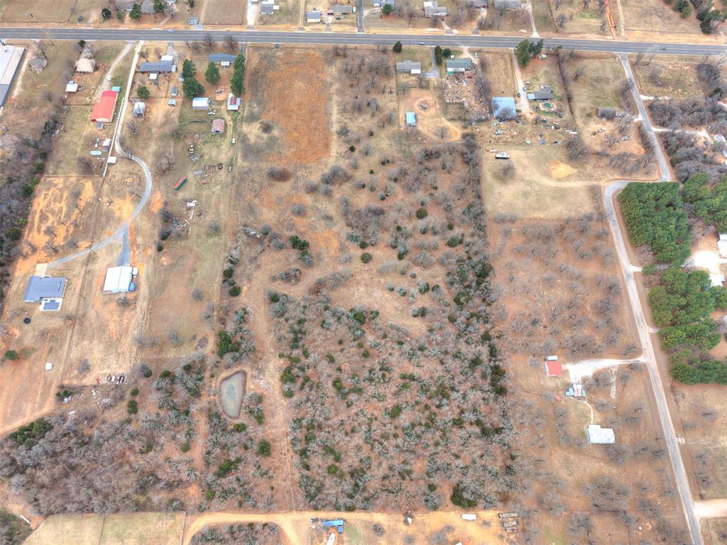 S Harrah Road Property Photo 6