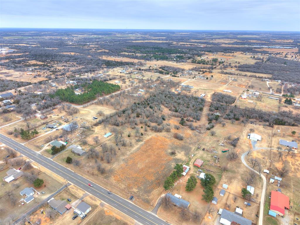 S Harrah Road Property Photo 14
