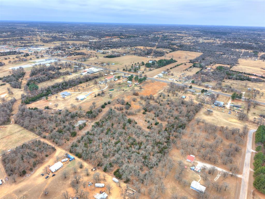 S Harrah Road Property Photo 17