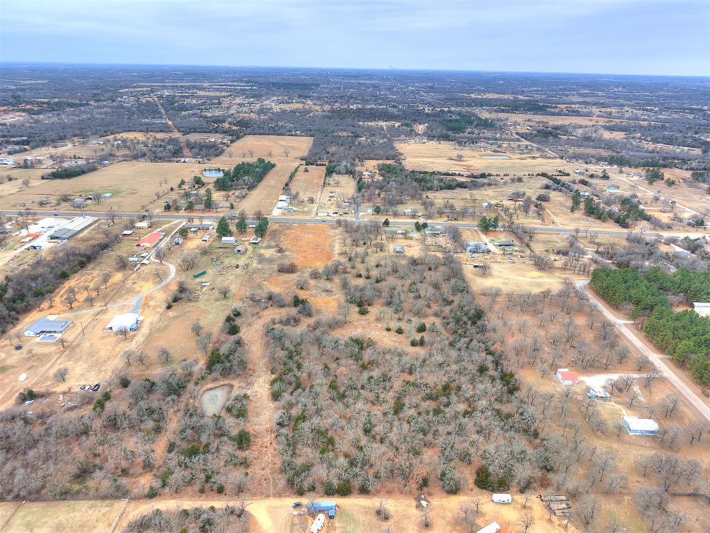 S Harrah Road Property Photo 18
