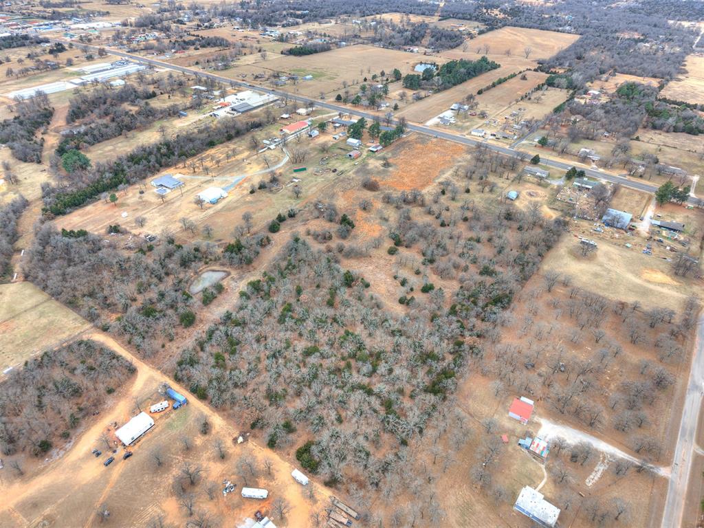 S Harrah Road Property Photo 22